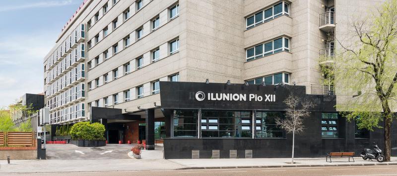 Ilunion Pio XII Hotel Madrid Bagian luar foto