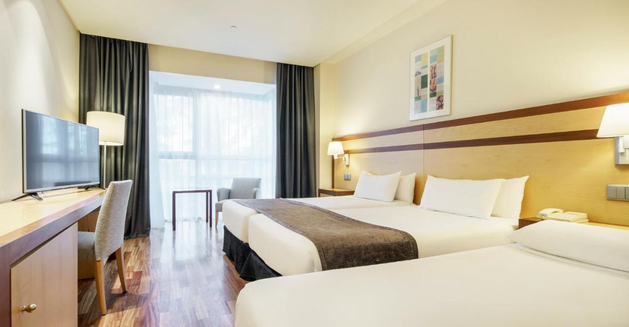 Ilunion Pio XII Hotel Madrid Ruang foto
